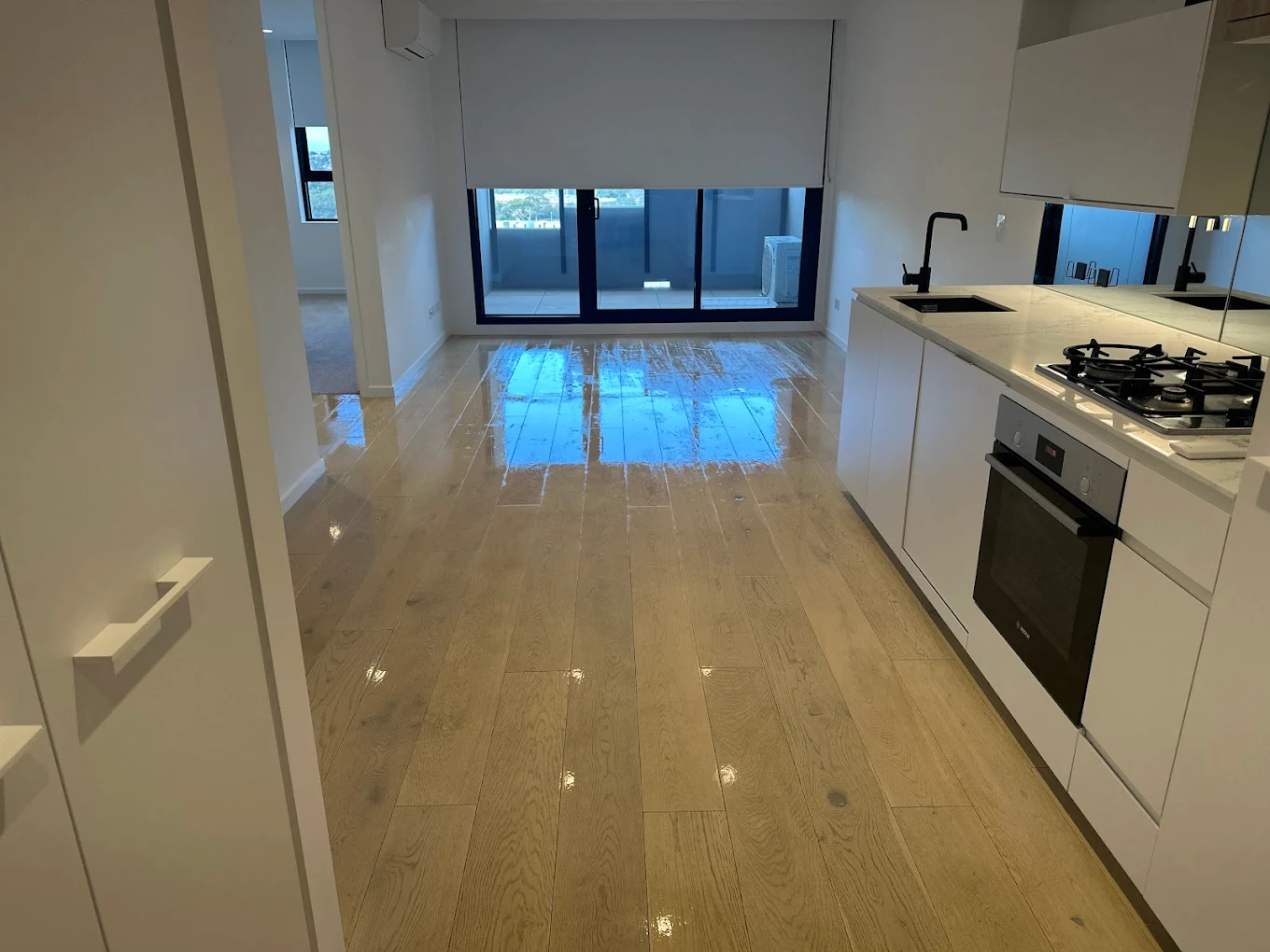 Kitchen & Floor Clean - Prestige Bond Cleaning